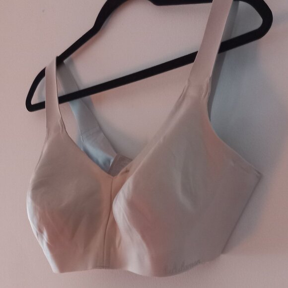 LULULEMON beige wireless bra with flaws - Picture 3 of 8